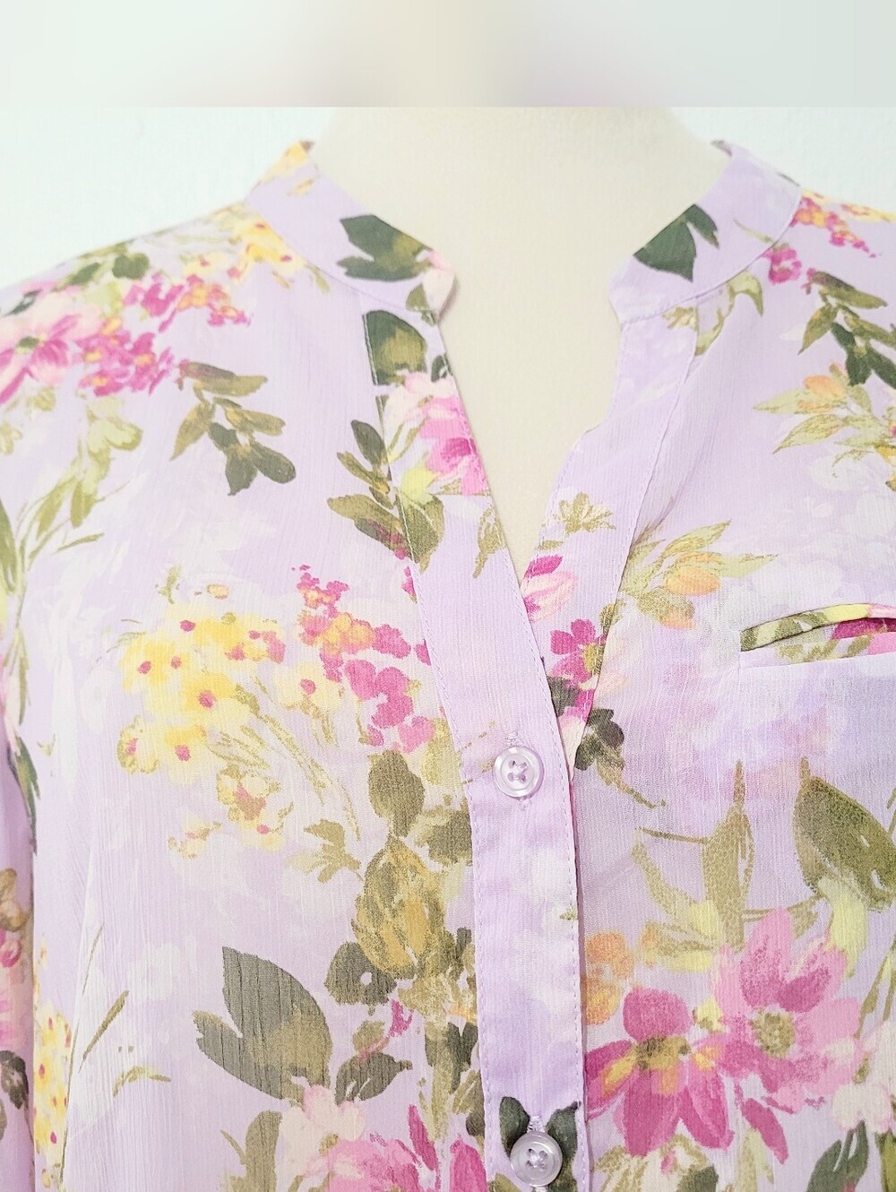 KUT From The Kloth Women Large Floral Blouse Lavender Sheer Button Front Top - Picture 3 of 13
